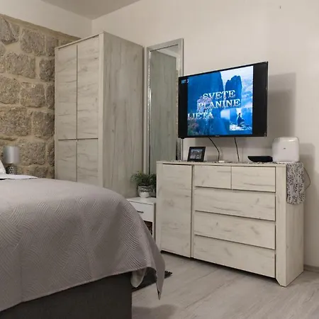 Toniko アパート *