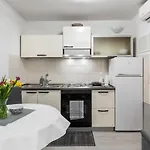 Toniko Appartement *