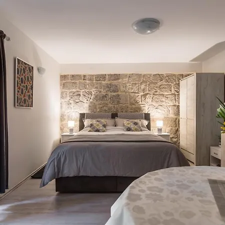 Appartement Toniko *