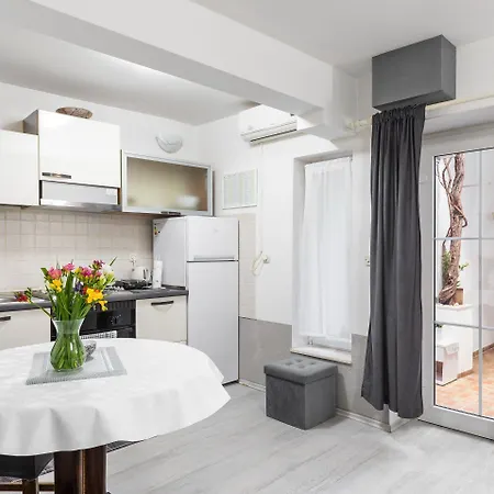 Toniko Apartmán *